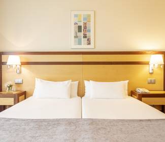 Habitación individual corporate Hotel ILUNION Pío XII Madrid Habitación individual corporate Hotel ILUNION Pío XII Madrid