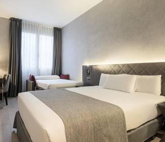 Habitación triple Hotel ILUNION Bel Art Barcelona