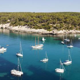 Entorno ilunion en menorca Hotel ILUNION Menorca Cala Galdana Entorno ilunion en menorca Hotel ILUNION Menorca Cala Galdana