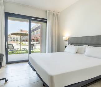Habitación accesible Hotel ILUNION Calas de Conil Conil de la Frontera Habitación accesible Hotel ILUNION Calas de Conil Conil de la Frontera