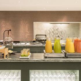 Buffet desayuno ilunion mÁlaga hotel ilunion málaga Buffet desayuno ilunion mÁlaga hotel ilunion málaga