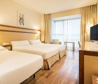 Habitación doble con supletoria hotel ilunion pío xii madrid Habitación doble con supletoria hotel ilunion pío xii madrid