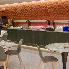Desayuno Hotel ILUNION Málaga Desayuno Hotel ILUNION Málaga