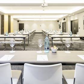 Sala de reuniones Hotel ILUNION Bilbao Sala de reuniones Hotel ILUNION Bilbao