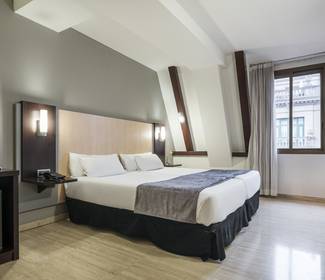 Habitación doble estándar Hotel ILUNION Almirante Barcelona Habitación doble estándar Hotel ILUNION Almirante Barcelona