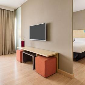 Habitación premium ilunion suites madrid Hotel ILUNION Suites Madrid Habitación premium ilunion suites madrid Hotel ILUNION Suites Madrid