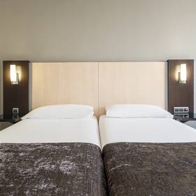 Doble estandar hotel ilunion almirante barcelona Doble estandar hotel ilunion almirante barcelona