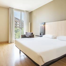 Habitación doble ilunion auditori Hotel ILUNION Auditori Barcelona Habitación doble ilunion auditori Hotel ILUNION Auditori Barcelona