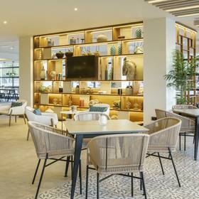 Bar Hotel ILUNION Fuengirola Bar Hotel ILUNION Fuengirola