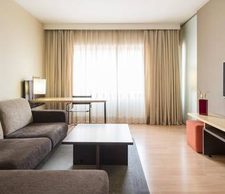 Habitación premium Hotel ILUNION Suites Madrid