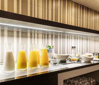 Desayuno buffet hotel ilunion almirante barcelona Desayuno buffet hotel ilunion almirante barcelona