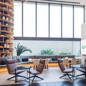 Zonas comunes Hotel ILUNION Barcelona Zonas comunes Hotel ILUNION Barcelona