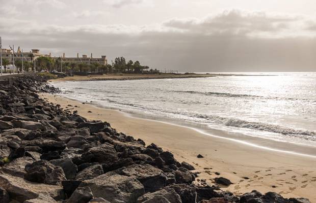 Disfruta del verano a lo grande. Hotel ILUNION Costa Sal Lanzarote Puerto del Carmen