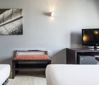 Habitación triple Hotel ILUNION Almirante Barcelona Habitación triple Hotel ILUNION Almirante Barcelona