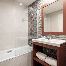 Baño hotel ilunion mijas Baño hotel ilunion mijas