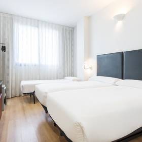 Habitación triple ilunion aqua 3 Hotel ILUNION Aqua 3 Valencia Habitación triple ilunion aqua 3 Hotel ILUNION Aqua 3 Valencia