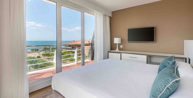 HABITACIÓN ILUNION ISLANTILLA HABITACIÓN ILUNION ISLANTILLA