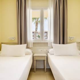 Habitación doble Aparthotel ILUNION Sancti Petri Cádiz Habitación doble Aparthotel ILUNION Sancti Petri Cádiz