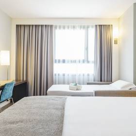Habitación triple ilunion valencia Hotel ILUNION Valencia 4 Habitación triple ilunion valencia Hotel ILUNION Valencia 4