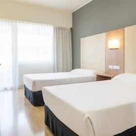 Habitación doble ilunion romareda Hotel ILUNION Romareda Zaragoza Habitación doble ilunion romareda Hotel ILUNION Romareda Zaragoza