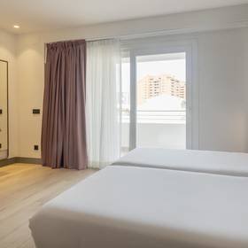Habitación Hotel ILUNION Romareda Zaragoza Habitación Hotel ILUNION Romareda Zaragoza