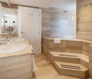 Habitación junior suite Hotel ILUNION Almirante Barcelona Habitación junior suite Hotel ILUNION Almirante Barcelona