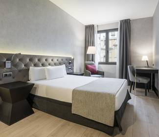 Habitación doble estándar Hotel ILUNION Bel Art Barcelona
