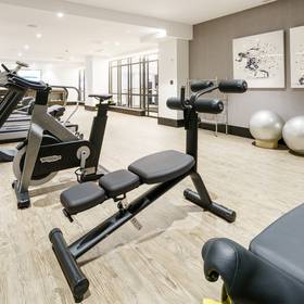 Gimnasio Hotel ILUNION Bilbao Gimnasio Hotel ILUNION Bilbao