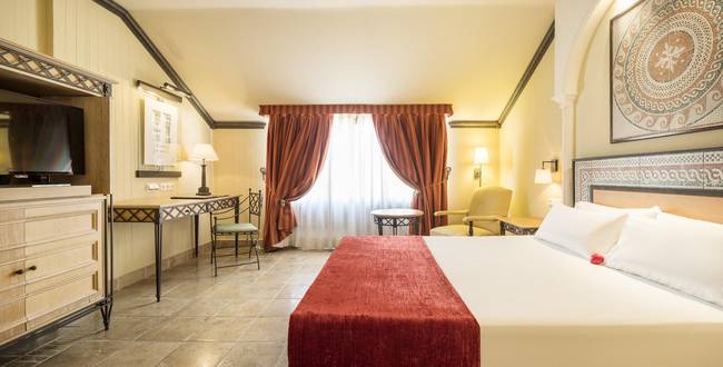 Habitación doble ilunion mérida pala Hotel ILUNION Mérida Palace Habitación doble ilunion mérida pala Hotel ILUNION Mérida Palace