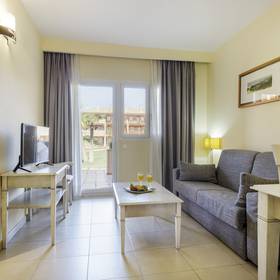 Habitación doble Aparthotel ILUNION Sancti Petri Cádiz Habitación doble Aparthotel ILUNION Sancti Petri Cádiz