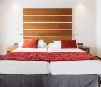 Junior suite Hotel ILUNION Alcora Sevilla Junior suite Hotel ILUNION Alcora Sevilla