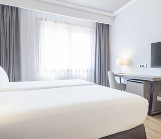 Habitación premium Hotel ILUNION Bilbao Habitación premium Hotel ILUNION Bilbao