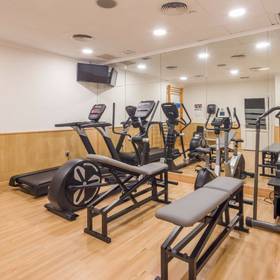 Gimnasio Hotel ILUNION Les Corts – Spa Barcelona Gimnasio Hotel ILUNION Les Corts – Spa Barcelona