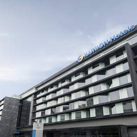 Fachada ilunion atrium hotel ilunion atrium madrid Fachada ilunion atrium hotel ilunion atrium madrid
