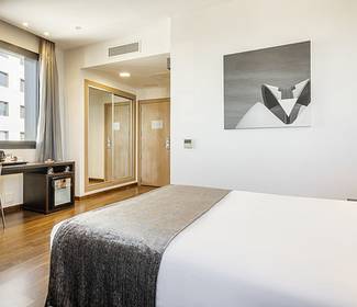 Habitación accesible Hotel ILUNION Aqua 4 Valencia Habitación accesible Hotel ILUNION Aqua 4 Valencia