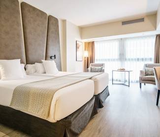 Habitacion individual corporate Hotel ILUNION Málaga Habitacion individual corporate Hotel ILUNION Málaga
