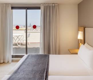 Habitación junior suite Hotel ILUNION Almirante Barcelona Habitación junior suite Hotel ILUNION Almirante Barcelona