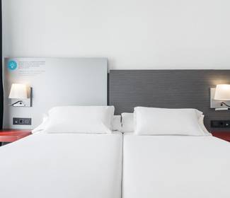 Habitación individual corporate Hotel ILUNION Suites Madrid Habitación individual corporate Hotel ILUNION Suites Madrid