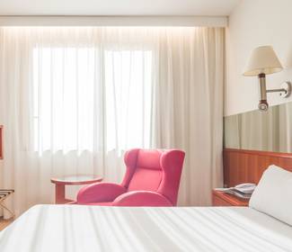 Habitación doble Hotel ILUNION Les Corts – Spa Barcelona Habitación doble Hotel ILUNION Les Corts – Spa Barcelona