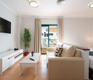 Estudio Hotel ILUNION Costa Sal Lanzarote Puerto del Carmen Estudio Hotel ILUNION Costa Sal Lanzarote Puerto del Carmen