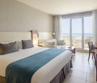 Habitación doble vista mar Hotel ILUNION Fuengirola