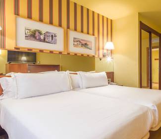 Habitación familiar Hotel ILUNION Les Corts – Spa Barcelona Habitación familiar Hotel ILUNION Les Corts – Spa Barcelona