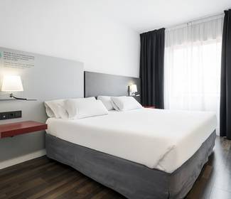 Habitaciones familiares Hotel ILUNION Suites Madrid
