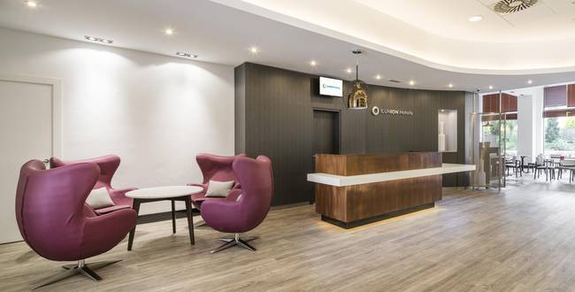 Recepción ilunion valencia 3 Hotel ILUNION Valencia 3 Recepción ilunion valencia 3 Hotel ILUNION Valencia 3
