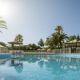 Piscina ilunion las lomas Hotel Ilunion Las Lomas Mérida Piscina ilunion las lomas Hotel Ilunion Las Lomas Mérida