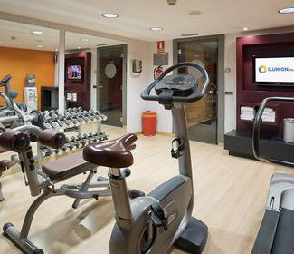 Gimnasio Hotel ILUNION Almirante Barcelona Gimnasio Hotel ILUNION Almirante Barcelona