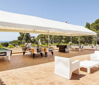 Animación Hotel ILUNION Menorca Cala Galdana Animación Hotel ILUNION Menorca Cala Galdana