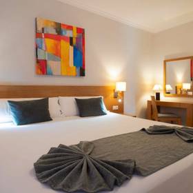 Habitación Hotel ILUNION Costa Sal Lanzarote Puerto del Carmen Habitación Hotel ILUNION Costa Sal Lanzarote Puerto del Carmen