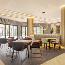 Cafetería hotel ilunion alcora sevilla Cafetería hotel ilunion alcora sevilla
