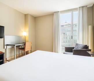 Habitación doble estándar Hotel ILUNION Auditori Barcelona